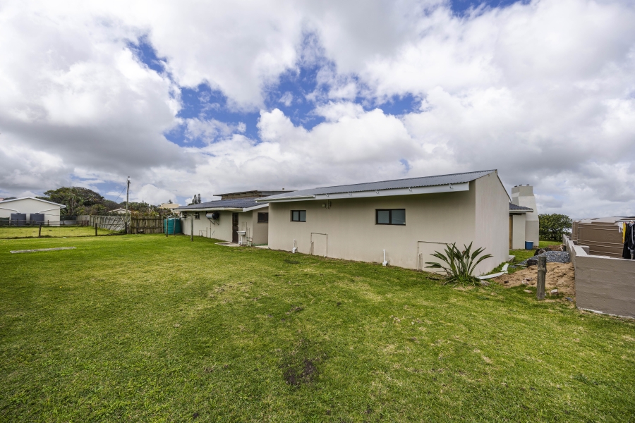 3 Bedroom Property for Sale in Marshstrand Eastern Cape
